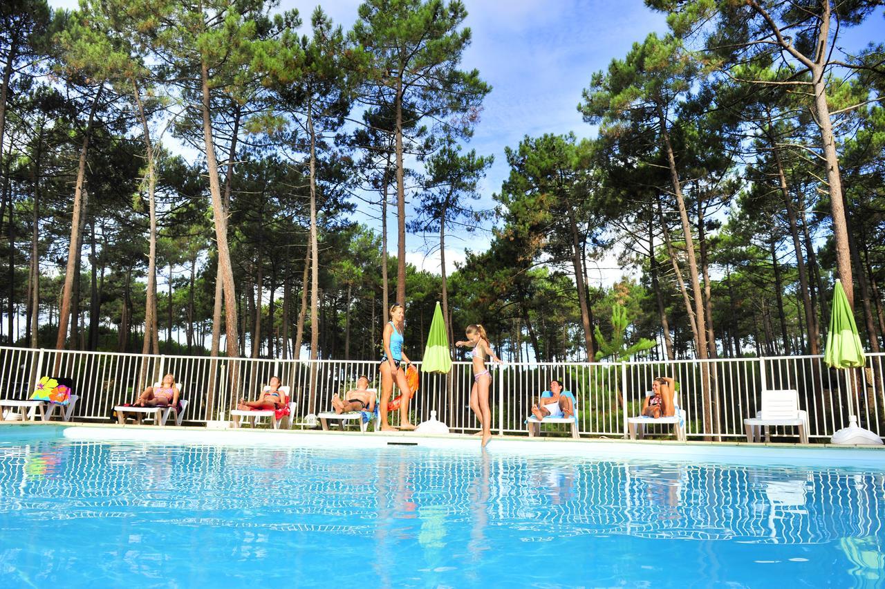 Hotel Vtf Les Bruyeres Maubuisson Exterior foto